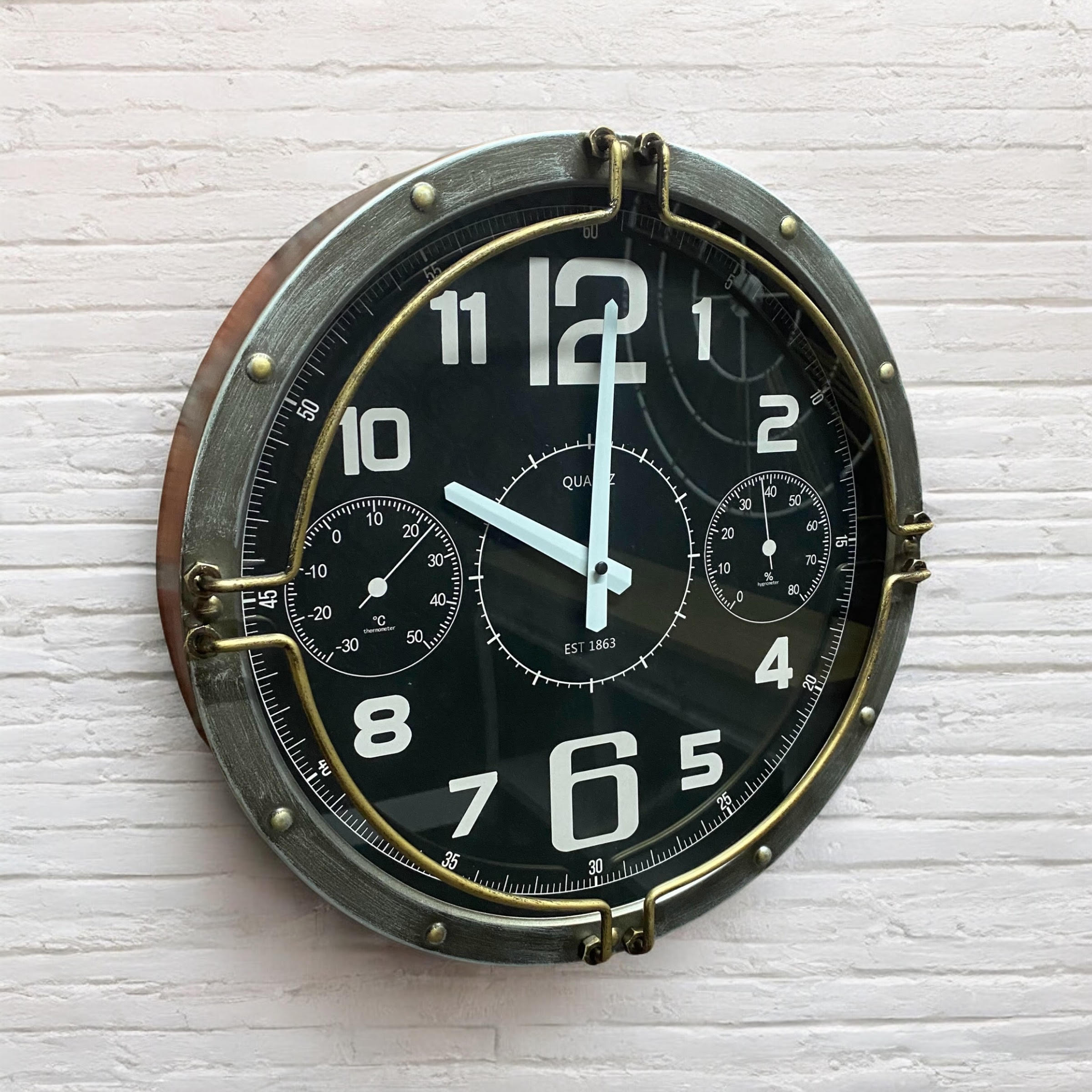 40CM WALL CLOCK - Brass Fittings - Black Clock Face - Requires 1 X AA Battery
