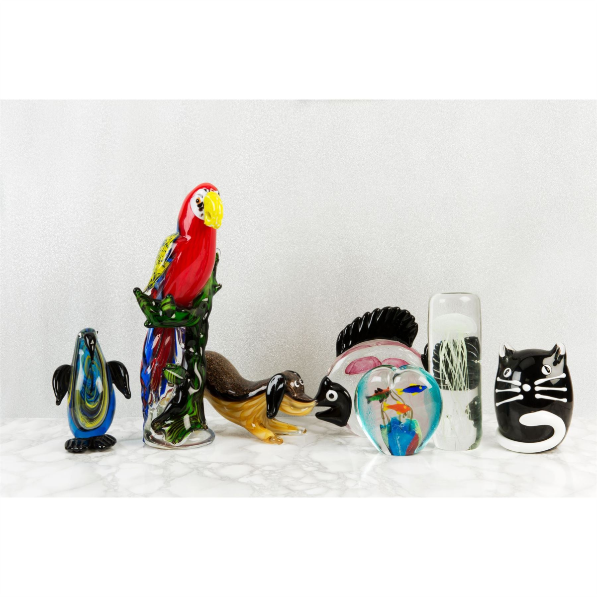 Objets d'art Glass Figurine - Red Parrot Widdop